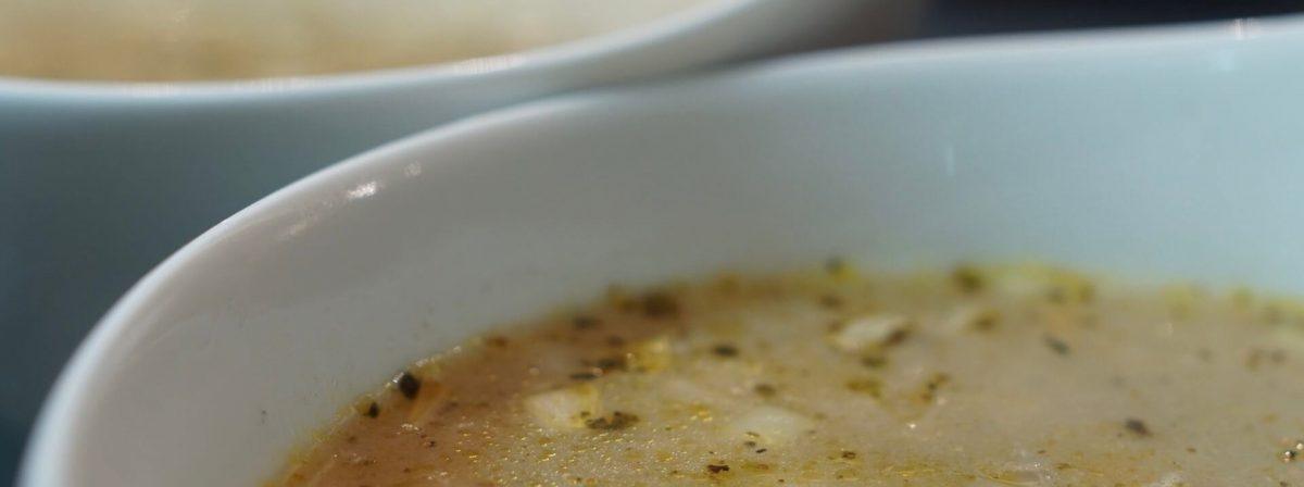 Wegańska i bezglutenowa zupa zalewajka bezglutenowa kuchnia wegańska Atelier Smaku